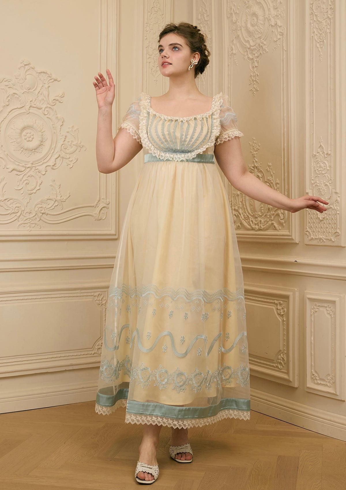 Curve & Plus Princess Malachite Regency Dress