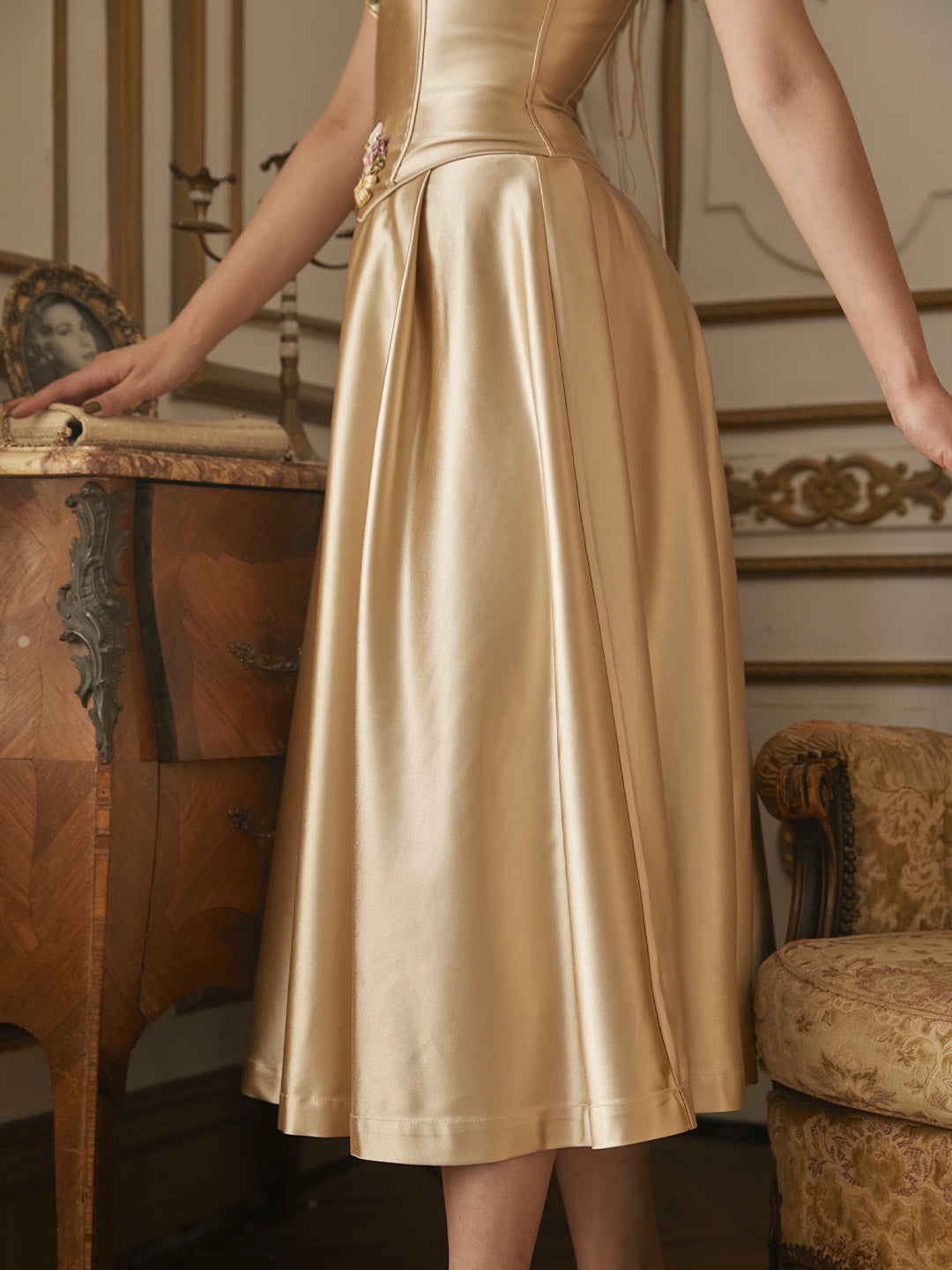 Noble Family Skirt