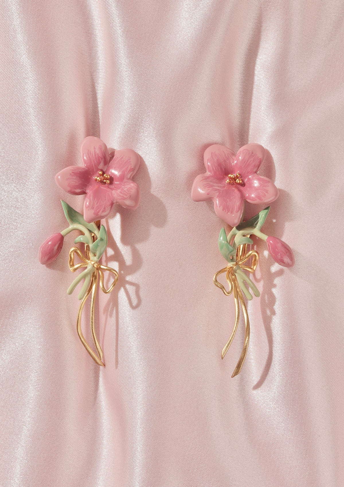 Miss Vine Enamel Stud & Clip
