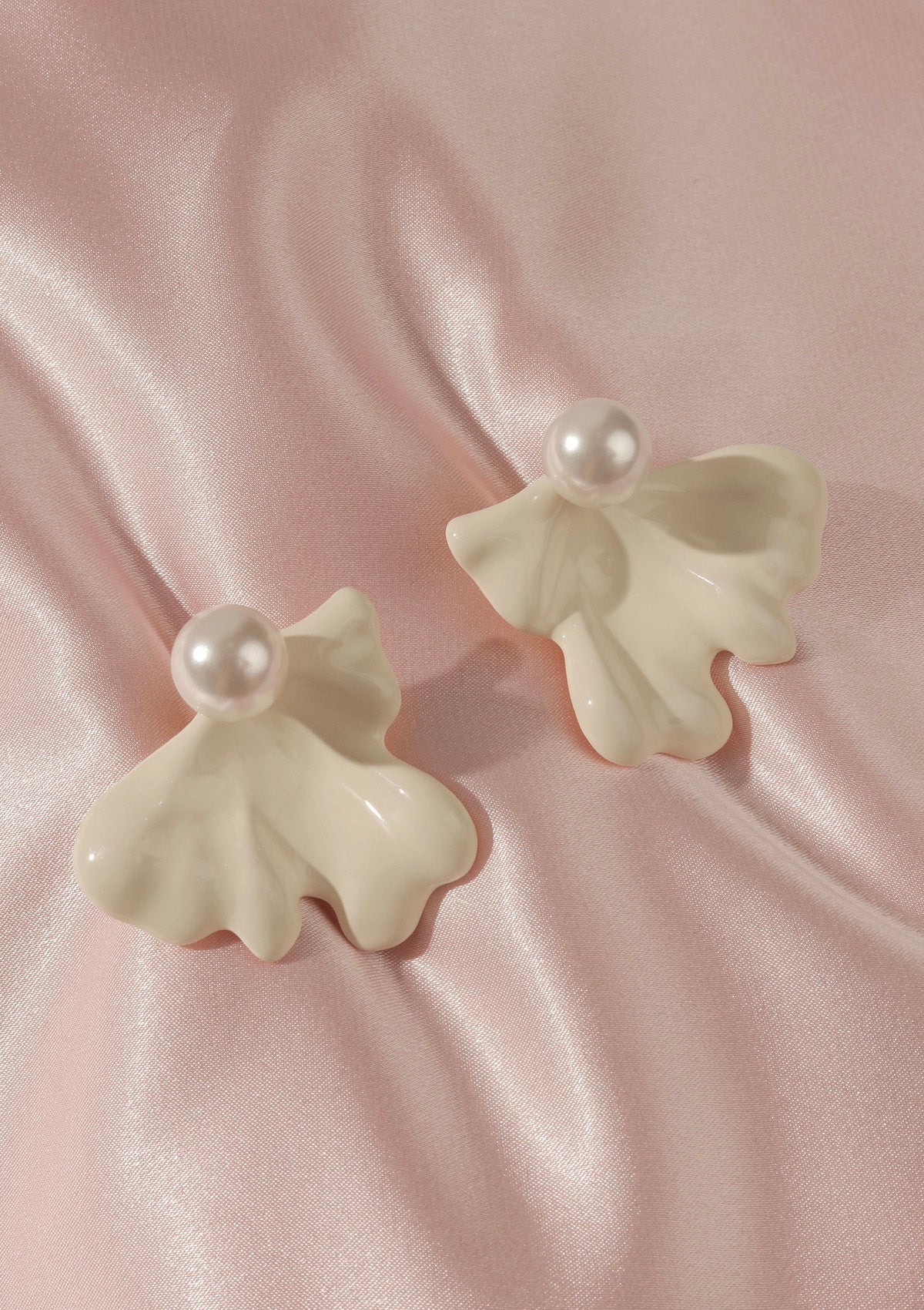 Pearl Shell Vintage Stud & Clip