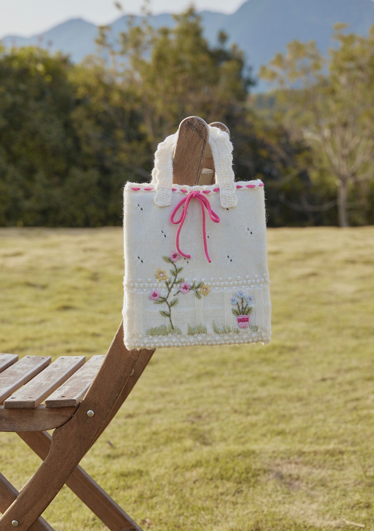 Miss Vine Knitted Bag