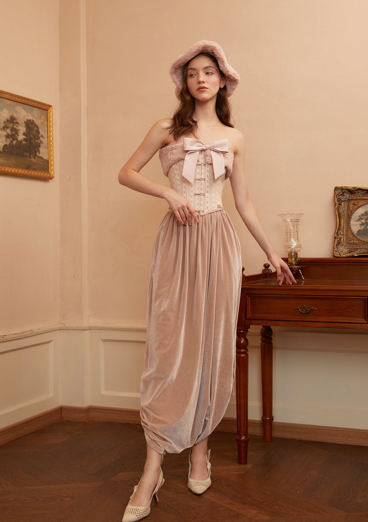 Snow Rhodomyrtus Corset