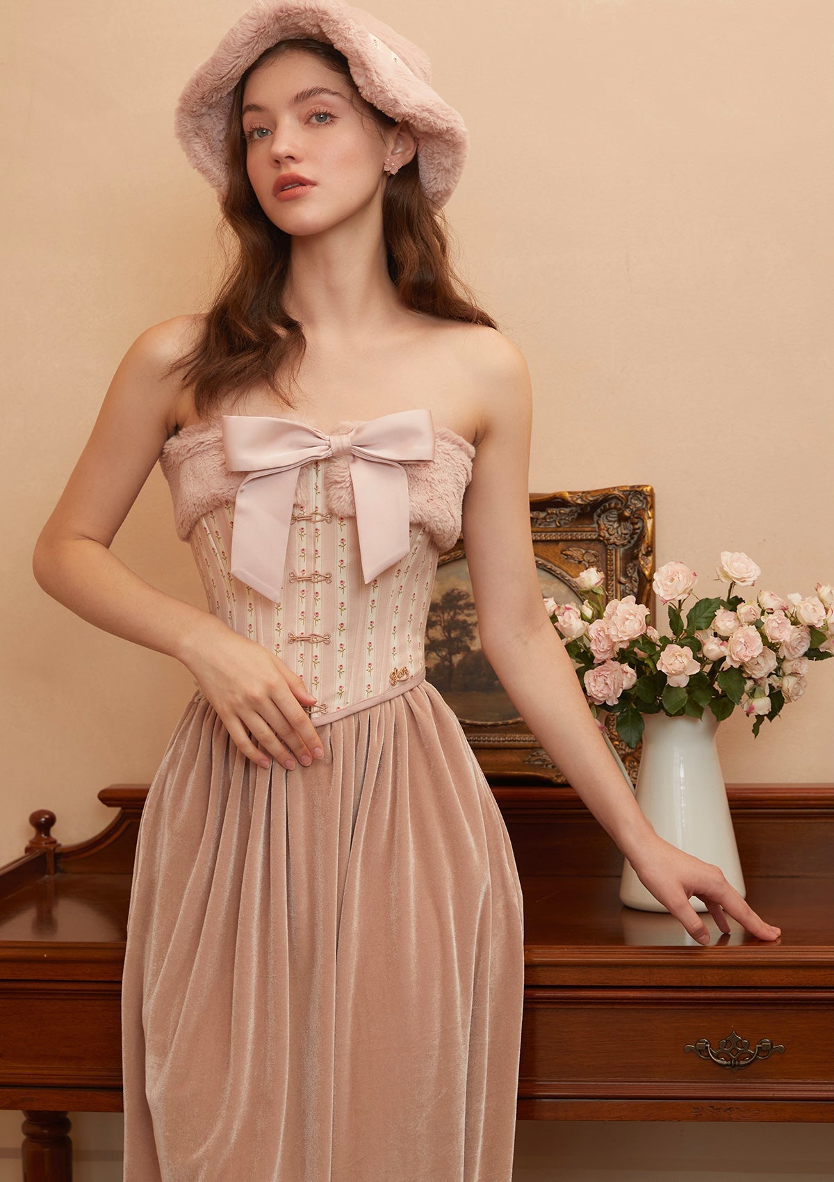 Snow Rhodomyrtus Corset
