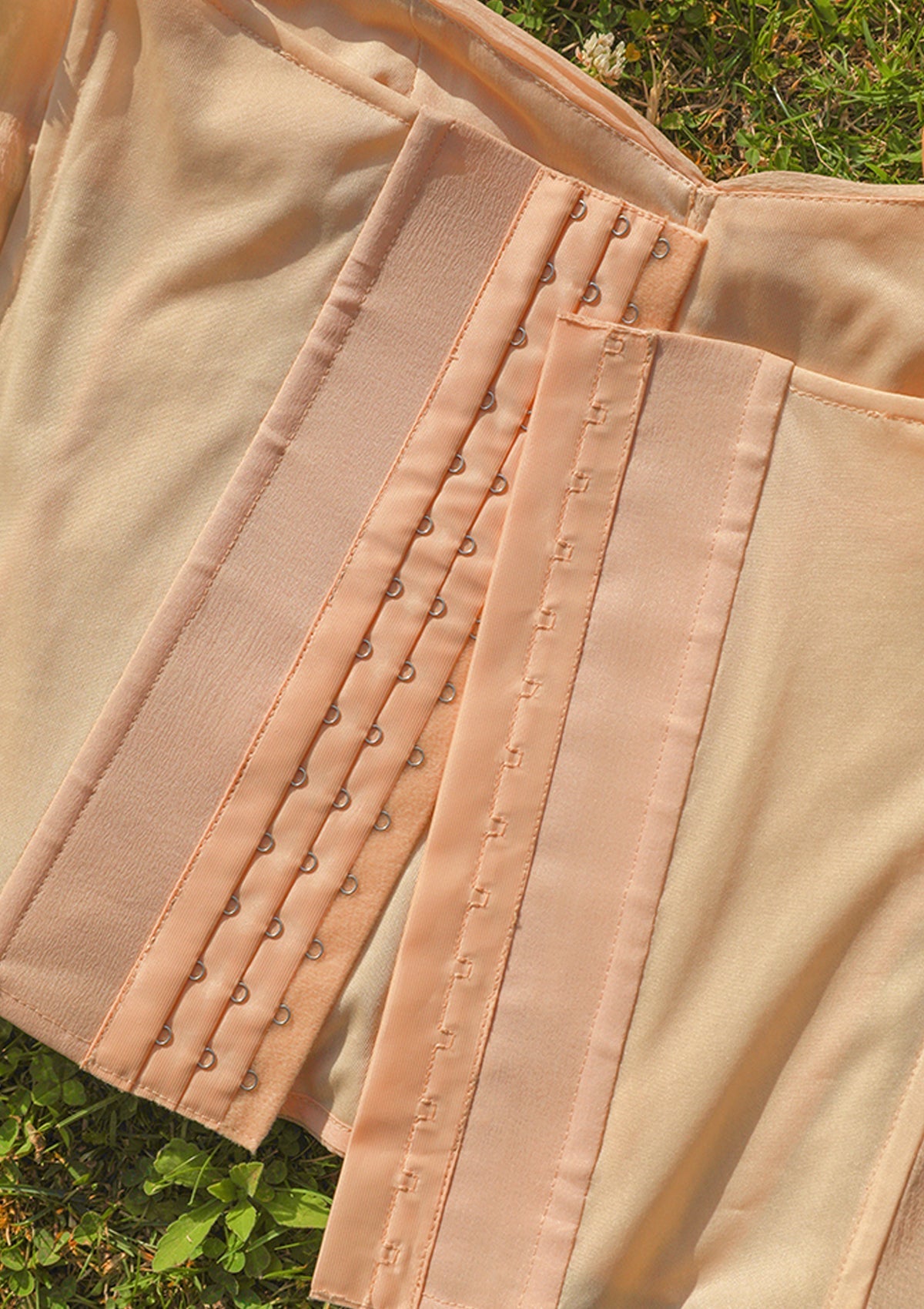 Papaver Rhoeas Corset - LaceMade