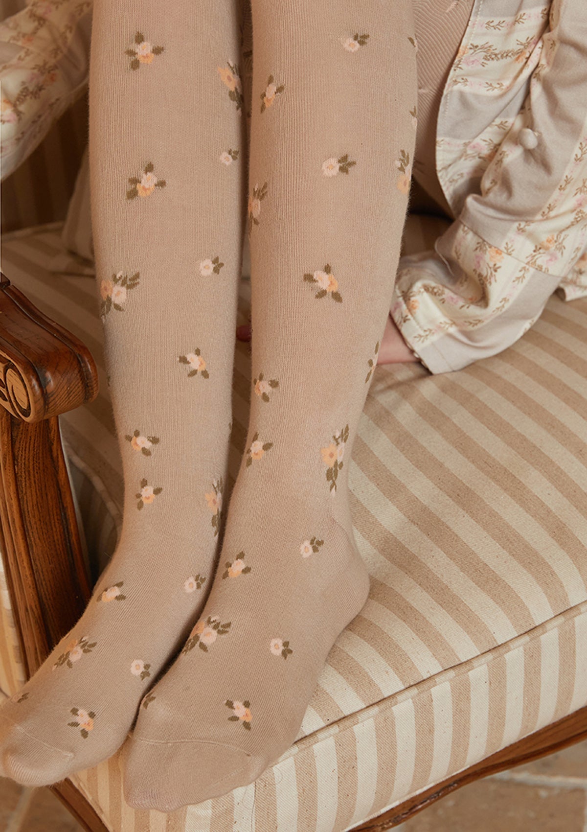 Rhine Flower Pantyhose - LaceMade